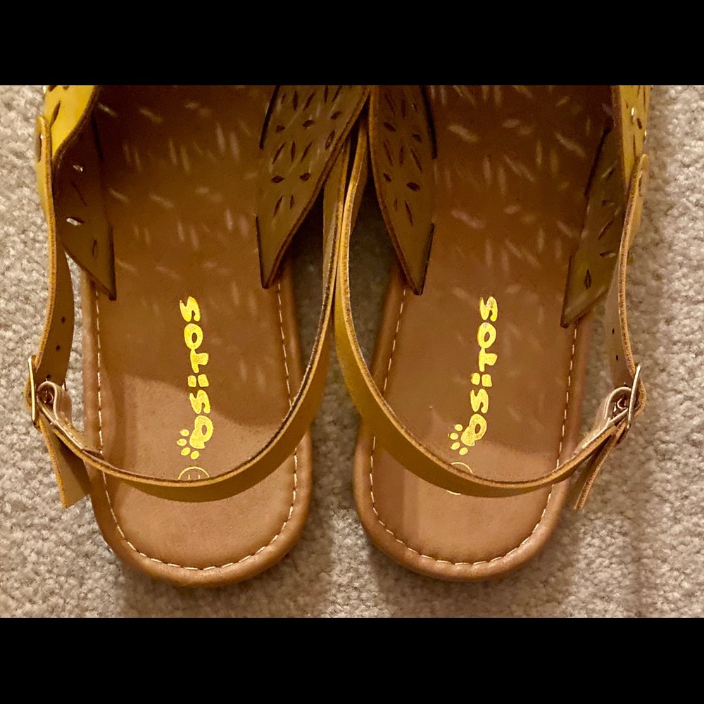 Corkys Women's Yellow Laser-Cut Slingback Sandals - Picture 3 of 3
